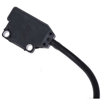 Panasonic Retroreflective Photoelectric Sensor, Block Sensor, 2 mm → 25 mm Detection Range