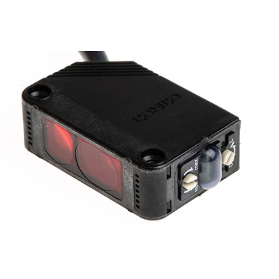 Omron Background Suppression Distance Sensor, Block Sensor, 20 mm → 200 mm Detection Range