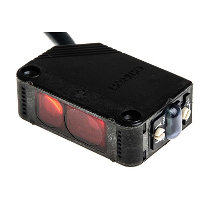 Omron Background Suppression Distance Sensor, Block Sensor, 20 mm → 200 mm Detection Range