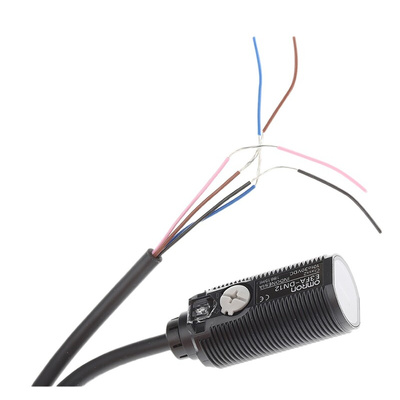 Omron Diffuse Photoelectric Sensor, Barrel Sensor, 300 mm Detection Range