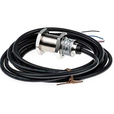 Omron Diffuse Photoelectric Sensor, Barrel Sensor, 300 mm Detection Range