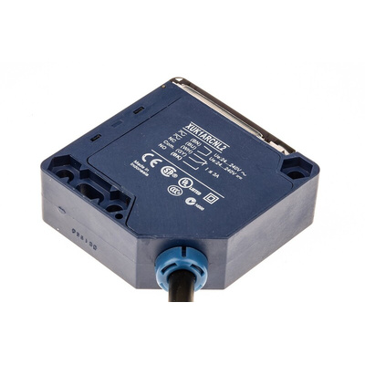 Telemecanique Sensors Retroreflective Photoelectric Sensor, Compact Sensor, 10 m Detection Range