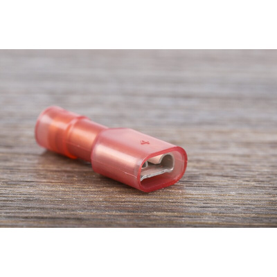 RS PRO Red Insulated Female Spade Connector, Double Crimp, 6.35 x 0.8mm Tab Size, 0.5mm² to 1.5mm²