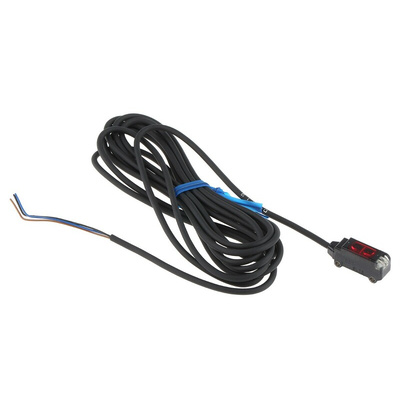 Omron Retroreflective Photoelectric Sensor, Block Sensor, 5 mm → 30 mm Detection Range