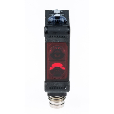 Omron Retroreflective Photoelectric Sensor, Block Sensor, 100 mm → 4 m Detection Range