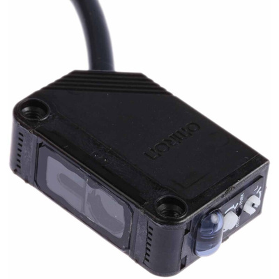 Omron Retroreflective Photoelectric Sensor, Block Sensor, 200 mm → 7 m Detection Range