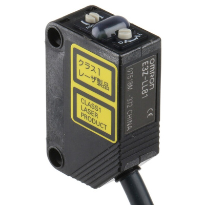 Omron Background Suppression Distance Sensor, Block Sensor, 20 mm → 300 mm Detection Range