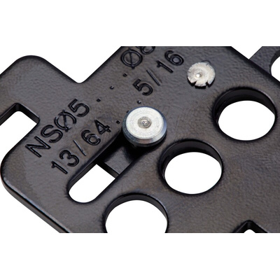 Schneider Electric Removable Lock for use with Compact NB400, Compact NB600, Compact NG160, Compact NR100, Compact