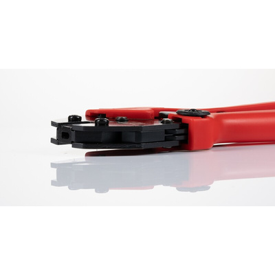 RS PRO Hand Ratcheting Crimp Tool for Insulated Spade Connectors, 0,75 → 6mm² Wire