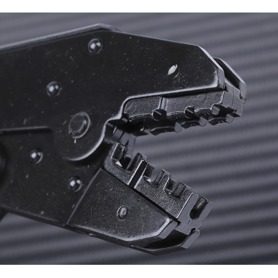 RS PRO Hand Ratcheting Crimp Tool for Insulated Spade Connectors, 0,75 → 6mm² Wire