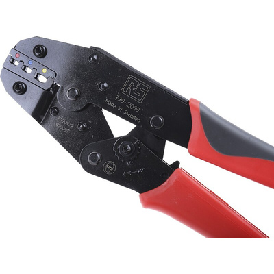 RS PRO Hand Ratcheting Crimp Tool for Insulated Spade Connectors, 0,75 → 6mm² Wire