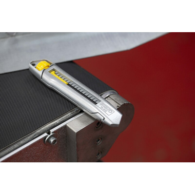 Stanley Safety Knife with Snap-off Blade, Retractable