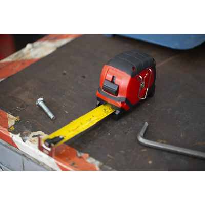 Milwaukee 4932 8m Tape Measure, Metric & Imperial