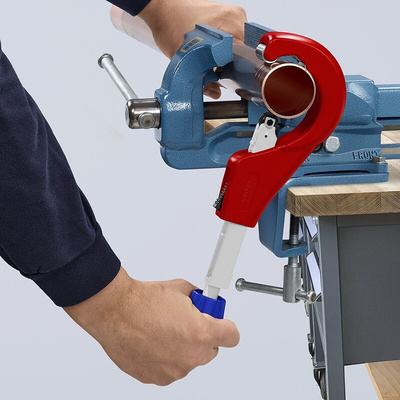 Knipex Pipe Cutter 6 → 35 mm, Cuts Plastic