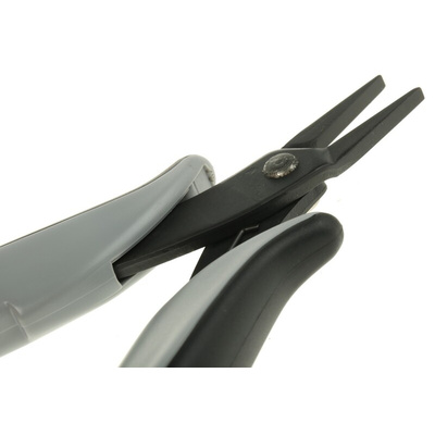RS PRO Flat Nose Pliers, 140 mm Overall, Straight Tip, 17mm Jaw, ESD