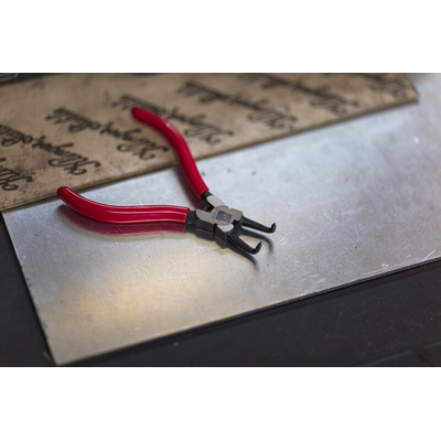 RS PRO Circlip Pliers, 125 mm Overall, Bent Tip