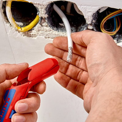 Knipex 16 95 02 SB Series ErgoStrip® Universal stripping tool, 0.2 mm² Min, 135 mm Overall
