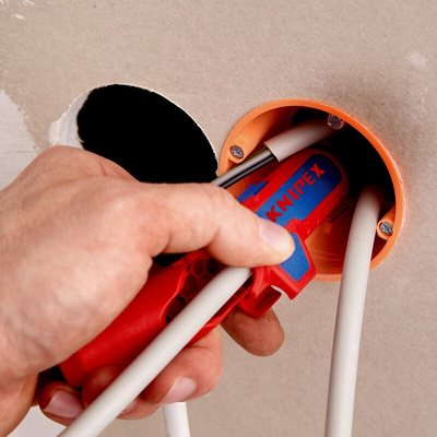Knipex 16 95 02 SB Series ErgoStrip® Universal stripping tool, 0.2 mm² Min, 135 mm Overall