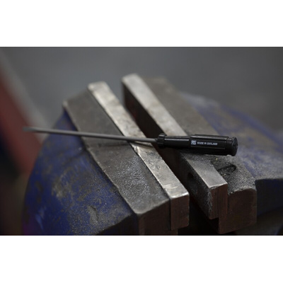 RS PRO Slotted Screwdriver, 1/8 in Tip, 100 mm Blade, 155 mm Overall