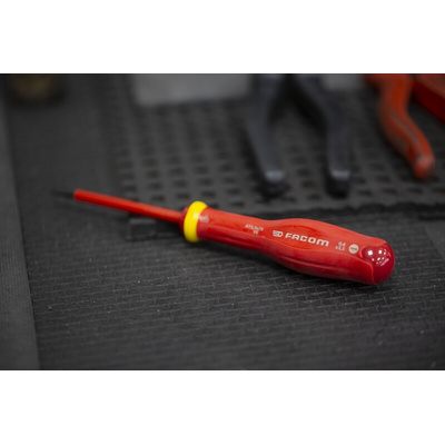 Facom Slotted Insulated Screwdriver, 3.5 x 0.6 mm Tip, 75 mm Blade, VDE/1000V, 179 mm Overall