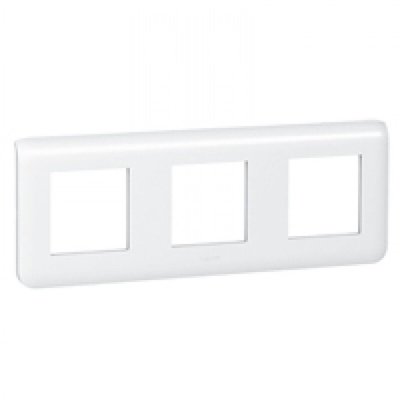 Legrand White 3 Gang Faceplate & Mounting Plate