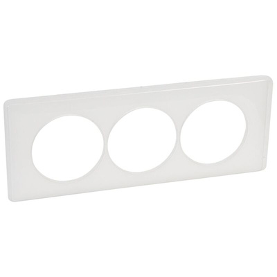 Legrand White 3 Gang Plastic Gang Plate