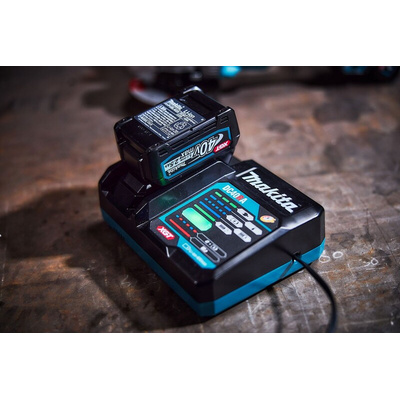Makita DC40RA Power Tool Charger, 36 → 40V for use with Makita Cordless Power Tools, UK Plug
