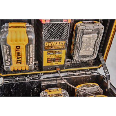 DeWALT DWST83470-GB Power Tool Charger, 18V for use with FLEXVOLT Battery Packs, UK Plug