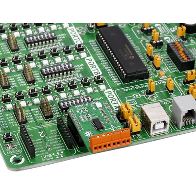 MikroElektronika MIKROE-1894 ADC3 Click mikroBus Click Board Signal Conversion Development Kit