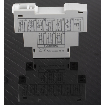 RS PRO DIN Rail Mount Timer Relay, 12 → 240V ac/dc, 1-Contact, 0.1 s → 100h, SPDT