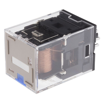 Omron Plug In Power Relay, 24V dc Coil, 10A Switching Current, 3PDT