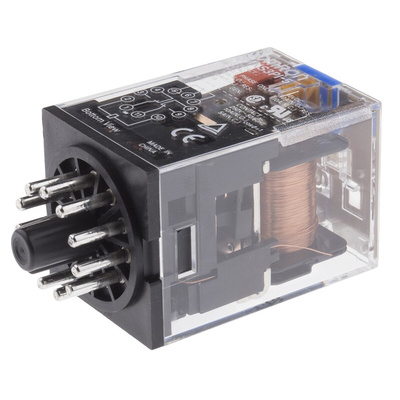 Omron Plug In Power Relay, 24V dc Coil, 10A Switching Current, 3PDT