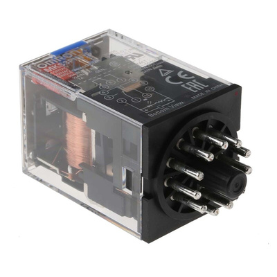 Omron Plug In Power Relay, 24V dc Coil, 10A Switching Current, 3PDT