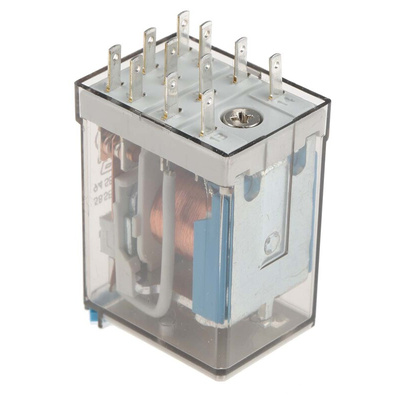 Finder Plug In Power Relay, 24V dc Coil, 10A Switching Current, 3PDT