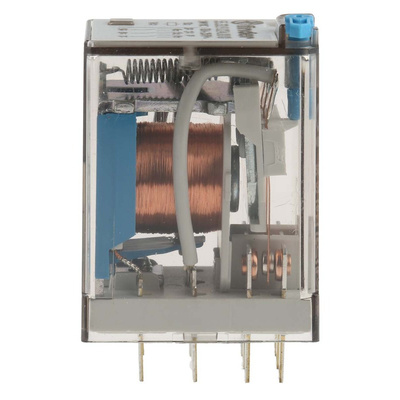 Finder Plug In Power Relay, 24V dc Coil, 10A Switching Current, 3PDT