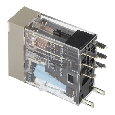 Omron Plug In Power Relay, 24V dc Coil, 5A Switching Current, DPDT