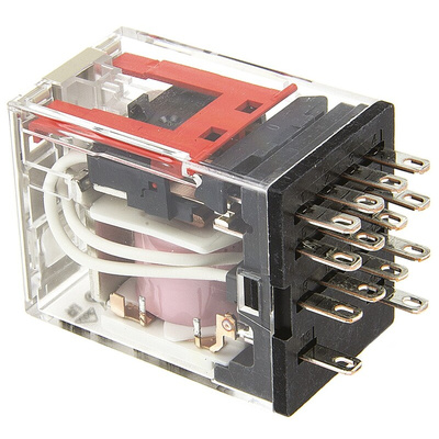 Omron Plug In Power Relay, 240V ac Coil, 5A Switching Current, 4PDT