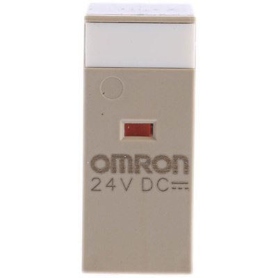 Omron Plug In Power Relay, 24V dc Coil, 5A Switching Current, DPDT