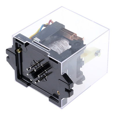 Omron Plug In Latching Power Relay, 24V ac Coil, 5A Switching Current, DPDT