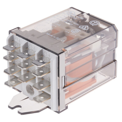 Finder Flange Mount Power Relay, 110V ac Coil, 16A Switching Current, 3PDT
