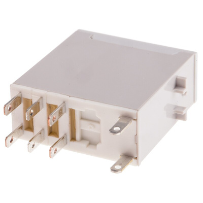 Finder Plug In Power Relay, 110V dc Coil, 8A Switching Current, DPDT