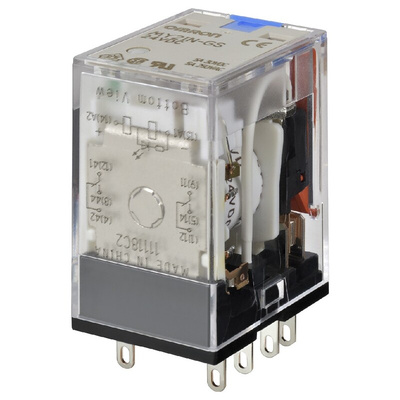 Omron Plug In Power Relay, 24V dc Coil, 7A Switching Current, DPDT
