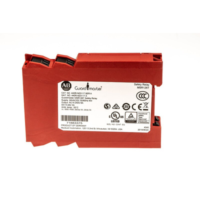 Rockwell Automation Single-Channel Light Beam/Curtain, Safety Switch/Interlock Safety Relay, 24V ac/dc, 2 Safety