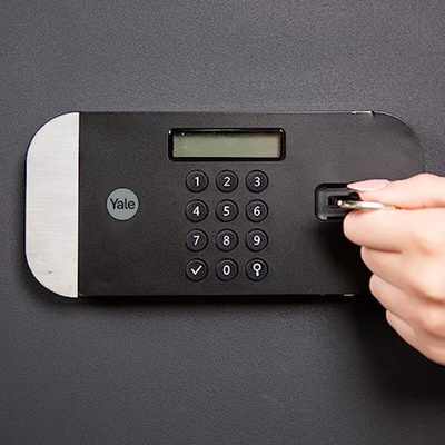 YALE 24.8L Safe Safe