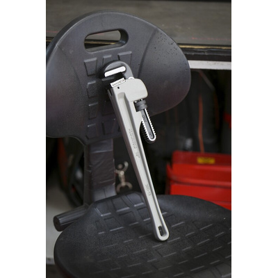 Bahco Pipe Wrench, 457.0 mm Overall, 64mm Jaw Capacity, Metal Handle