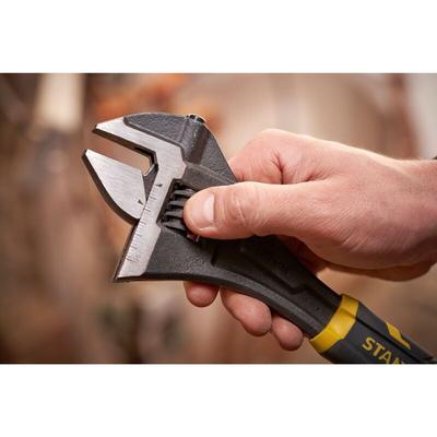 Stanley Adjustable Spanner, 150 mm Overall, 20mm Jaw Capacity, Bi-Material Handle