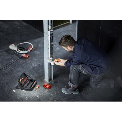 Wiha 32 Piece Electricians Tool Kit with Bag, VDE Approved