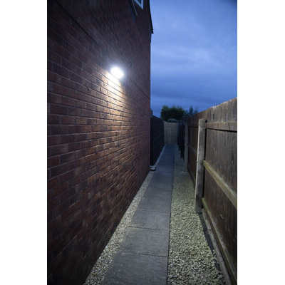 TradeTuff, Solar Powered LED Floodlight, 4.2 W, 1200 lm, IP65, 5 V