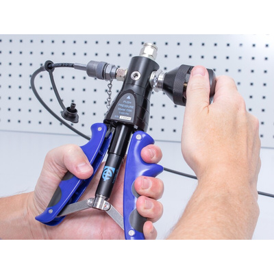 Time Electronics Pneumatic Pressure Pump Kit 40bar