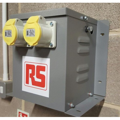 RS PRO 3.3kVA Site Transformer, 230V ac Primary, 110 (55V Secondary, 2 x 16A O/P